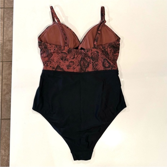 Wrap Front One Piece Animal Print Swimsuit - Picture 4 of 4